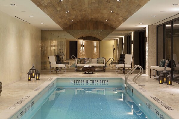 Piscine couverte