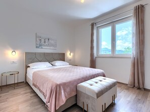 2 bedrooms, Internet