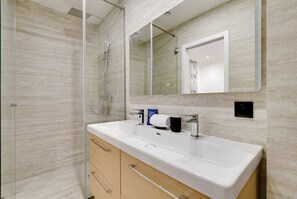 Hair dryer, towels, shampoo
