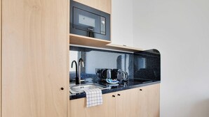 Unclassified image, 3 of 12, button