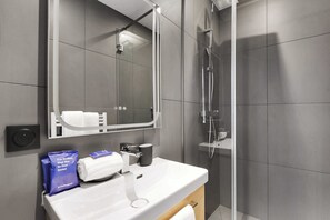Hair dryer, towels