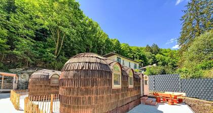 Cosy apartment in villa for 4 guests with terrace and pets allowed