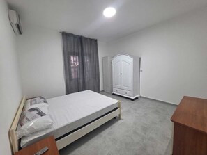 Apartment, 1 Bedroom, Smoking, Balcony