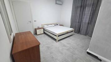 Apartment, 1 Bedroom, Smoking, Balcony