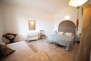 1 quarto, acesso à internet, roupa de cama
