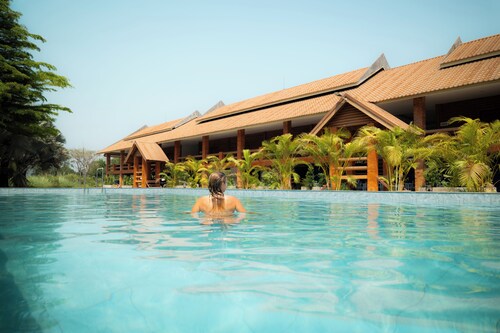 Vang Vieng Romantic Place Resort