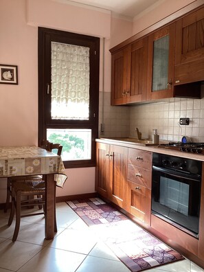 Microwave, oven, stovetop
