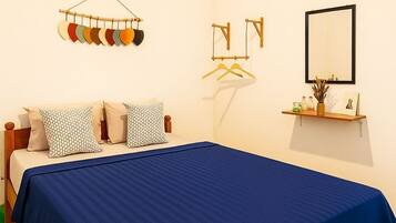 Economy Double Room, Park View | Desk, laptop workspace, free WiFi