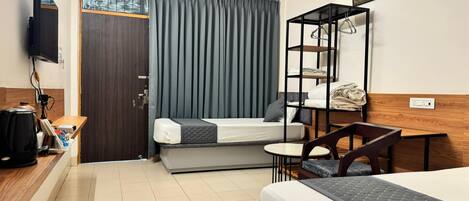 3 bedrooms, WiFi, bed sheets