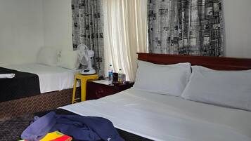 4 chambres, fer et planche à repasser, accès Internet