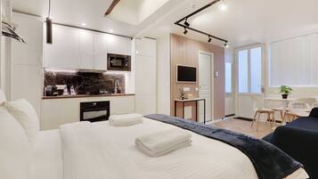 Appartement | 1 slaapkamer, een laptopwerkplek, een strijkplank/strijkijzer