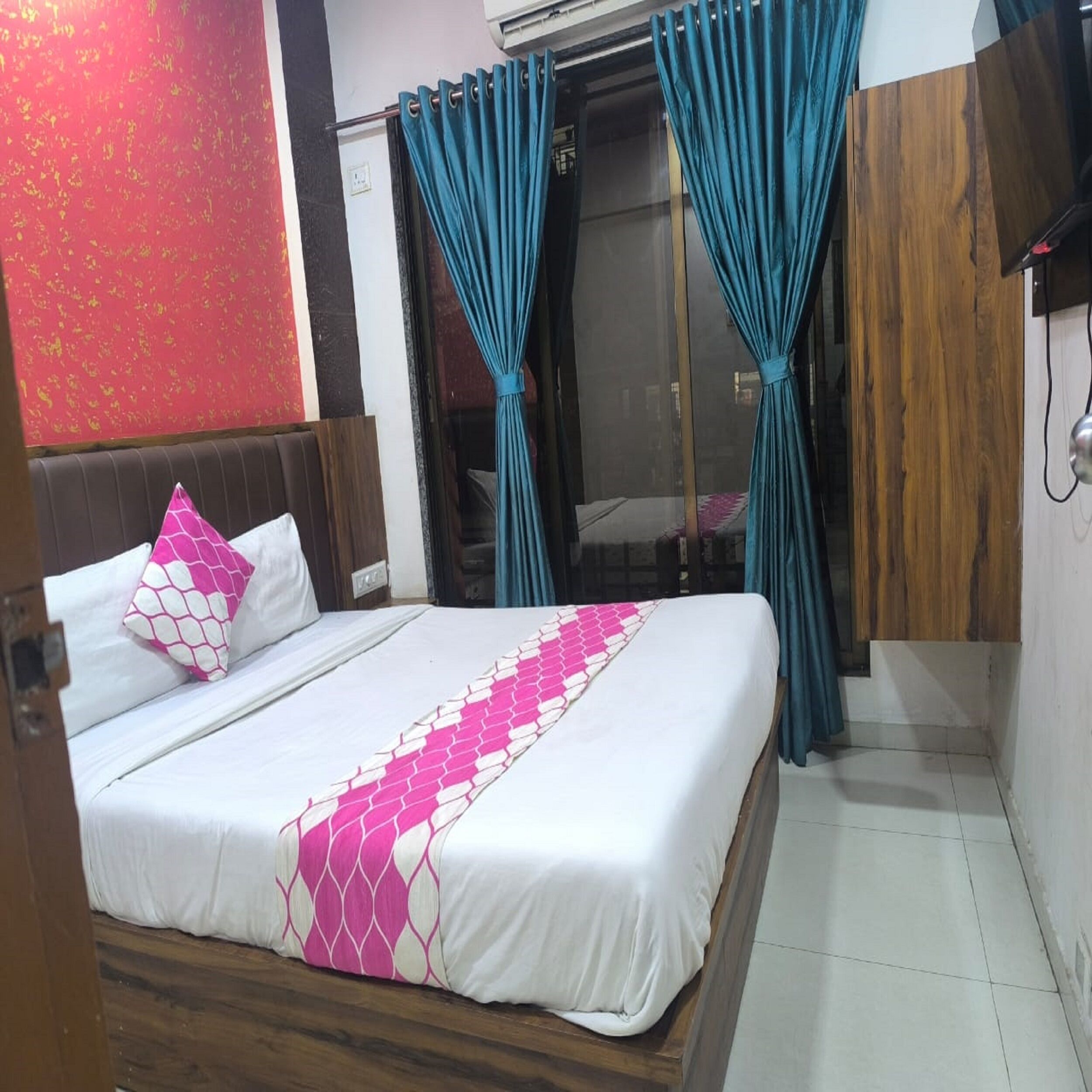 Deluxe Room | Premium bedding, free WiFi, bed sheets
