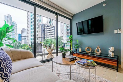 w* | Bright 1BR w/Private Balcony in San Francisco