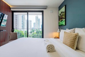 1 chambre, fer et planche à repasser, Wi-Fi, draps fournis