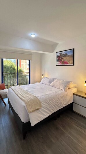 2 chambres, fer et planche à repasser, Wi-Fi, draps fournis