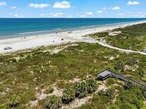 On the beach - Direct Ocean View, Steps to beach, Modern Updates (St. Augustine)