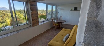 Wohnung mit herrlichem Panoramablick & Terrasse, Nähe Gorges du Verdon