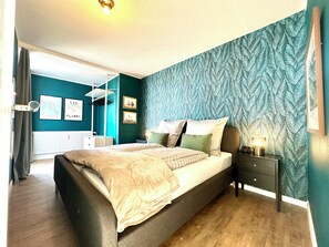 1 chambre, fer et planche à repasser, accès Internet, draps fournis