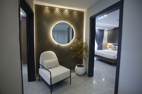 Signature Suite, 3 Bedrooms | Free WiFi