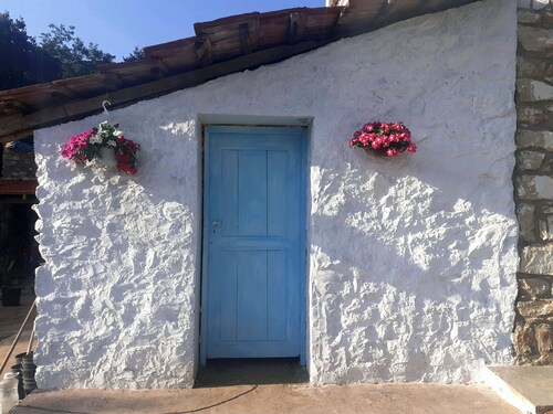  Traditional stone house.Perfect for peace, fresh air and closeness to nature.