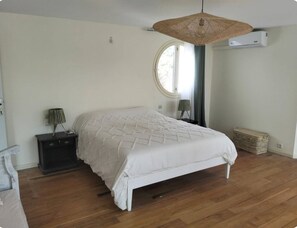 4 bedrooms, internet, bed sheets - Typical villa with pool (Essaouira)