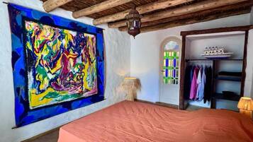 4 bedrooms, Internet, bed sheets