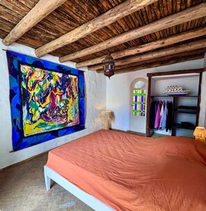 4 bedrooms, Internet, bed sheets