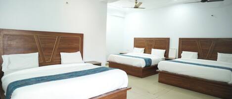 Family Room | Free WiFi