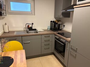 Microwave, stovetop, dishwasher