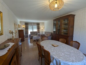 Dining - Cozy cottage in Villemandeur with garden near Montargis (Villemandeur)