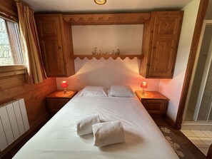 2 bedrooms, free WiFi