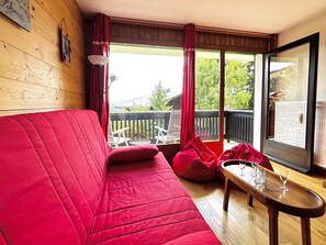 TV - Apartment for 6 on slopes, balcony with view (Notre-Dame-de-Bellecombe)