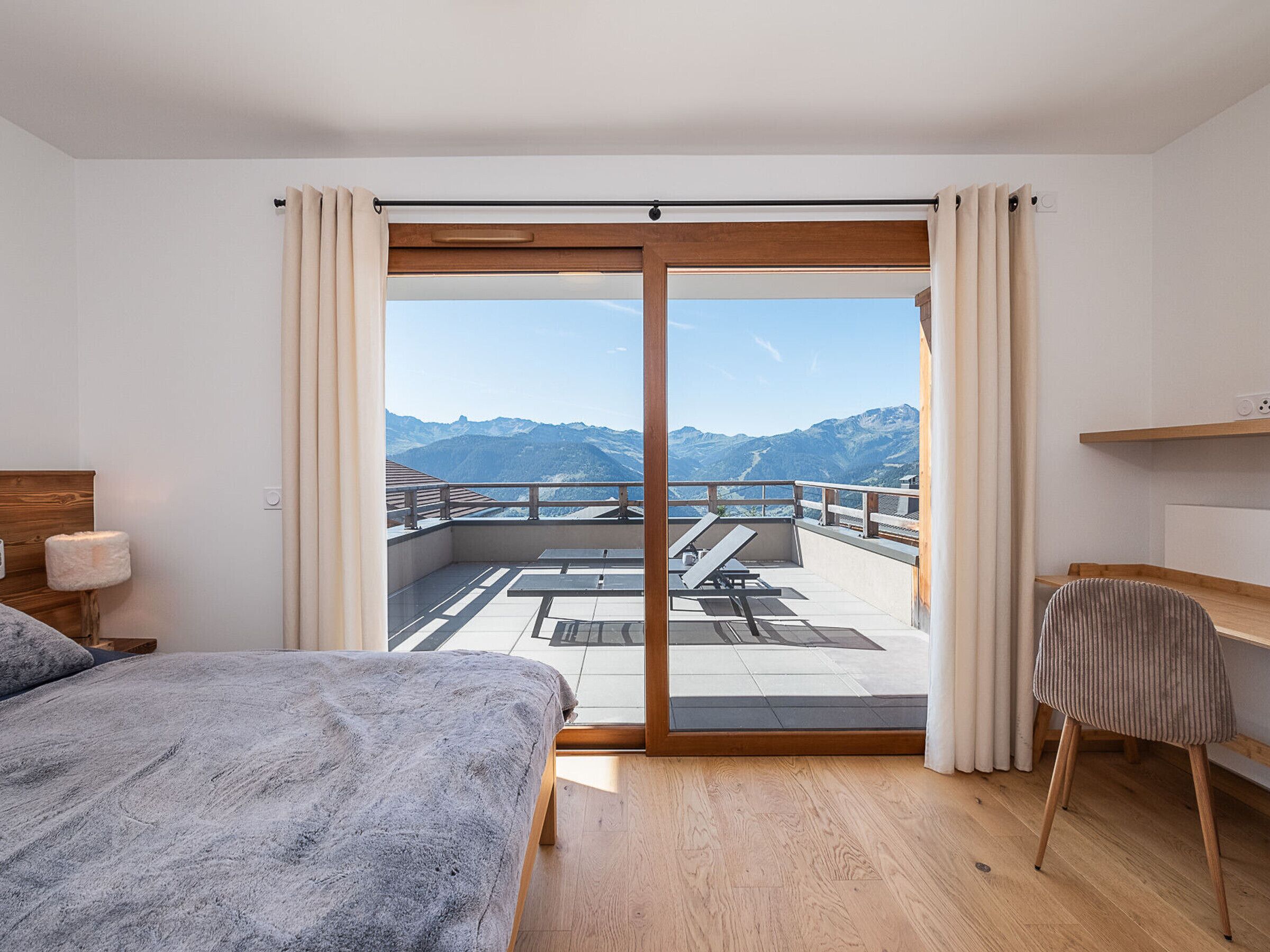 4 bedrooms, free WiFi