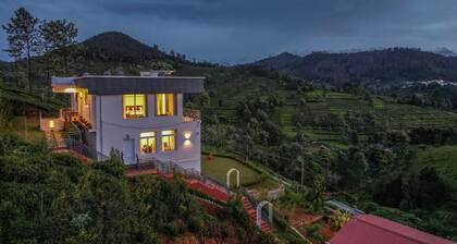 Heavenly Hills | Hill View Resort | 4 Bedroom | Attached Living and Balcony