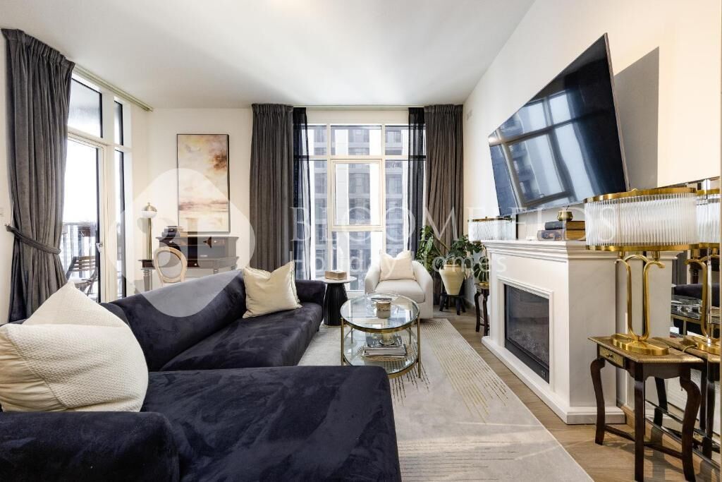 Apartment, Balcony, City View | Living area | TV