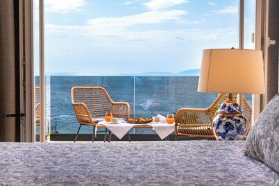 Elisabeth Seaview Apartment- Elegant Stay near Opatija
