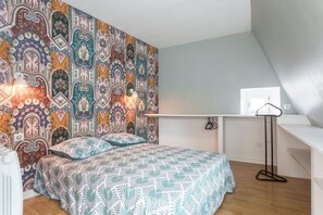 2 bedrooms, iron/ironing board, travel cot, free WiFi - T3 duplex apartment in historic center of Auray (downtown) (Auray)