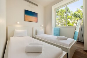 2 chambres, fer et planche à repasser, Wi-Fi gratuit, draps fournis
