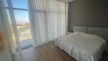 Tabla de planchar con plancha y internet