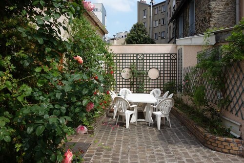 UN PAVILLON TRANQUILLE EN COEUR DE VILLE