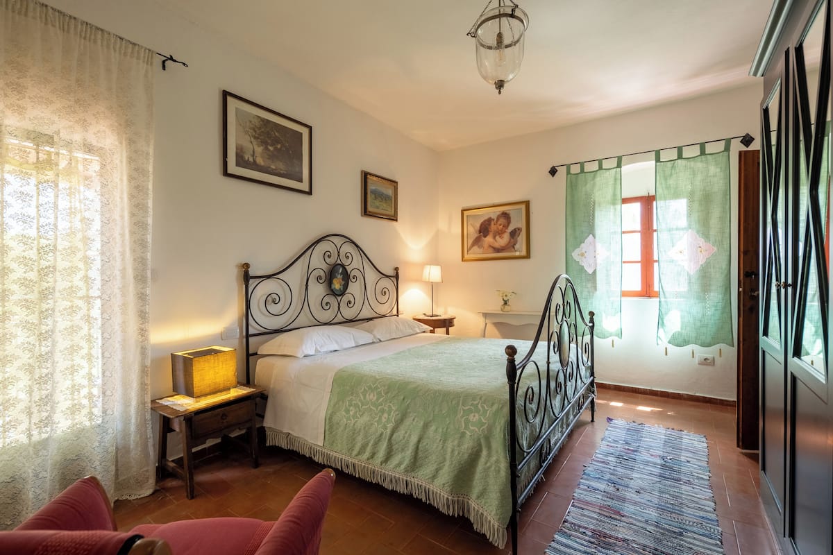 Premium bedding, free WiFi, bed sheets