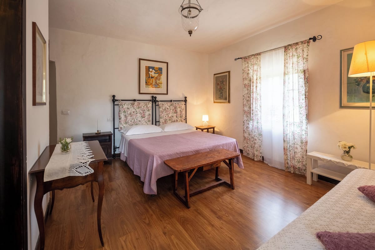 Premium bedding, free WiFi, bed sheets