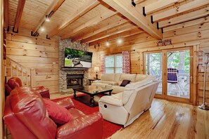 Fernseher, Kamin, Videospiele