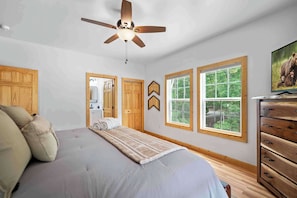 Cabin, Multiple Beds, Patio, Mountain View (Pines and Tines)