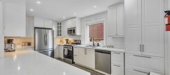 Luxe 4BR Retreat w/ Heated Pool, Hot Tub & BBQ