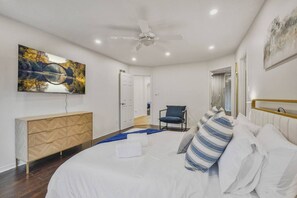 4 habitaciones, escritorio, tabla de planchar con plancha y wifi 