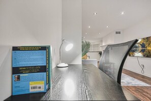 Interior - Chic & Bright 1BR Apt with Free Wifi & Parking (Whitby)