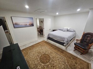 1 غرفة نوم ومكواة/لوح كي وواي فاي وملاءات أسرّة