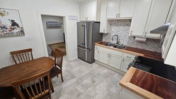 Microwave, stovetop