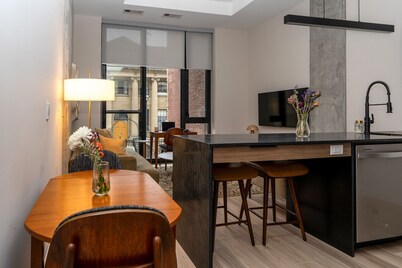 *NEW Stylish 1B/1B Downtown Halifax